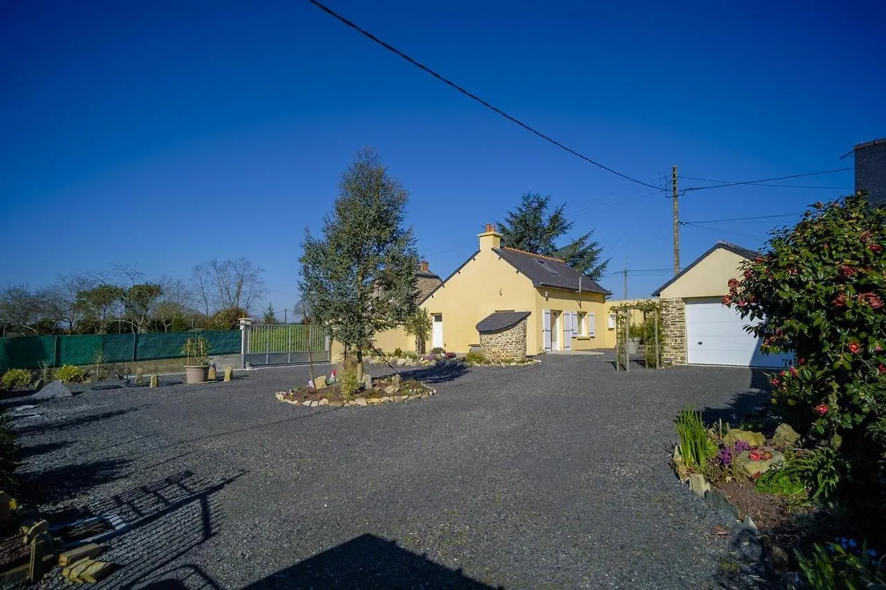 Holiday home Gite Des Huttes Bain-de-Bretagne France