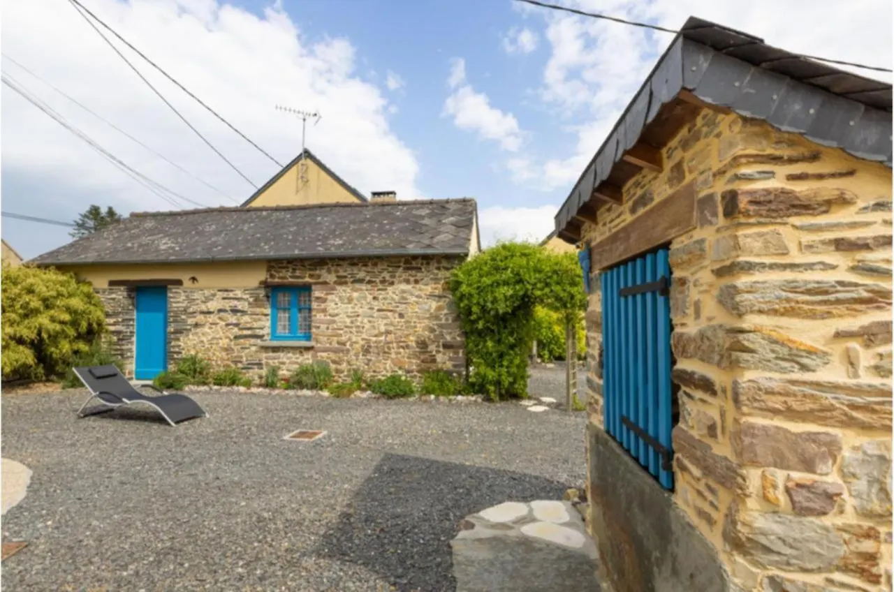 Holiday home Gite Des Huttes Bain-de-Bretagne
