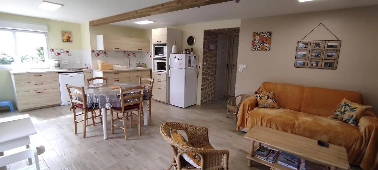 Holiday home Gite Des Huttes Bain-de-Bretagne