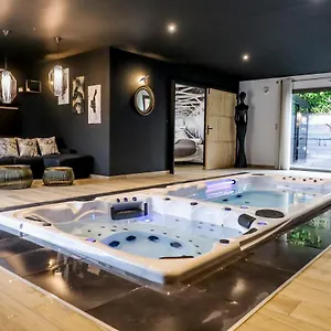 Hébergement de vacances Au Domaine Des Anges Avec Jacuzzi Privatif Dans La, Bain-de-Bretagne
